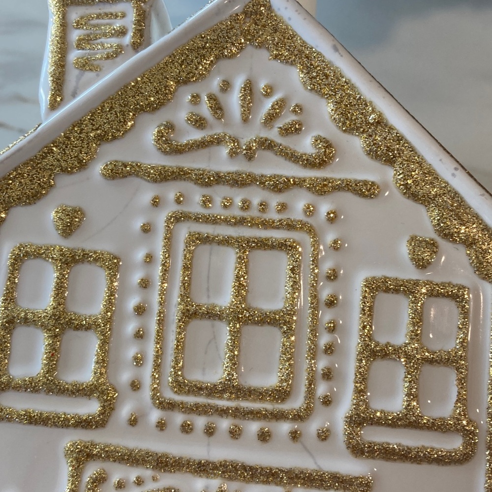 Bath & Body Works Gingerbread House Foaming Soap Dispenser White Gold Glitter - Picture 10 of 12